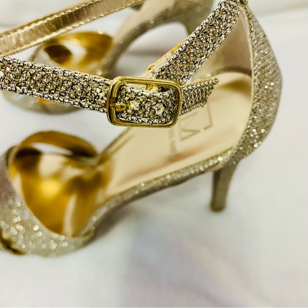 Macy’s Material Girl Gold Glitter Ankle Strap Open Toe 4 In. Stiletto Heels 8.5 - Picture 11 of 14